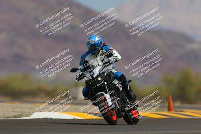 media/Sep-11-2022-SoCal Trackdays (Sun) [[81b7e951af]]/Turn 14 (1130am)/